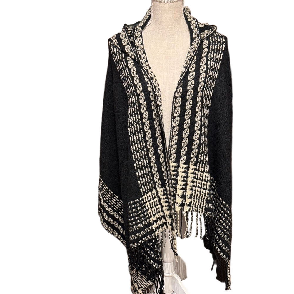 14th & Union Black and Cream Hooded Wrap with Fringe OSFM